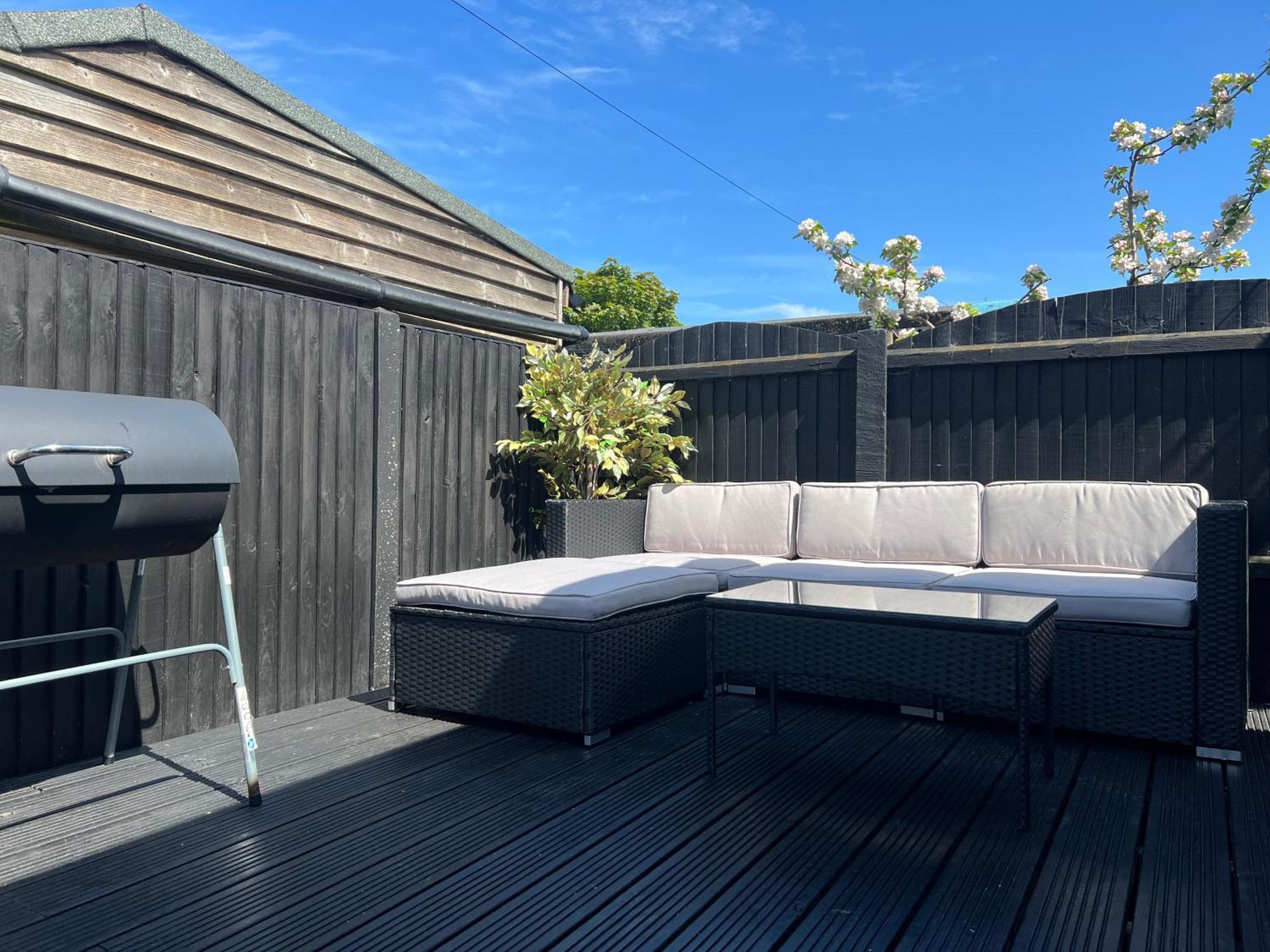 The Broadway Beach House With Hot Tub Herne Bay Extérieur photo