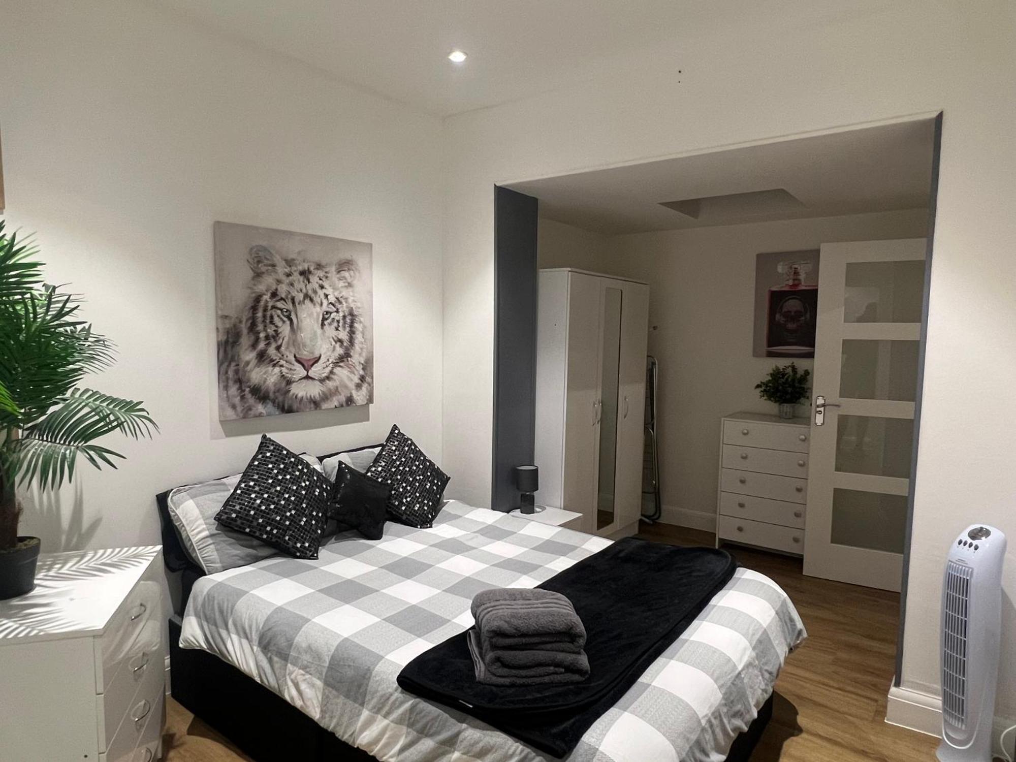 The Broadway Beach House With Hot Tub Herne Bay Extérieur photo