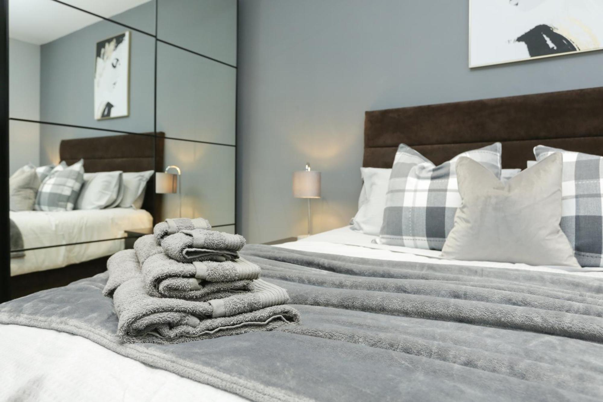 The Broadway Beach House With Hot Tub Herne Bay Extérieur photo