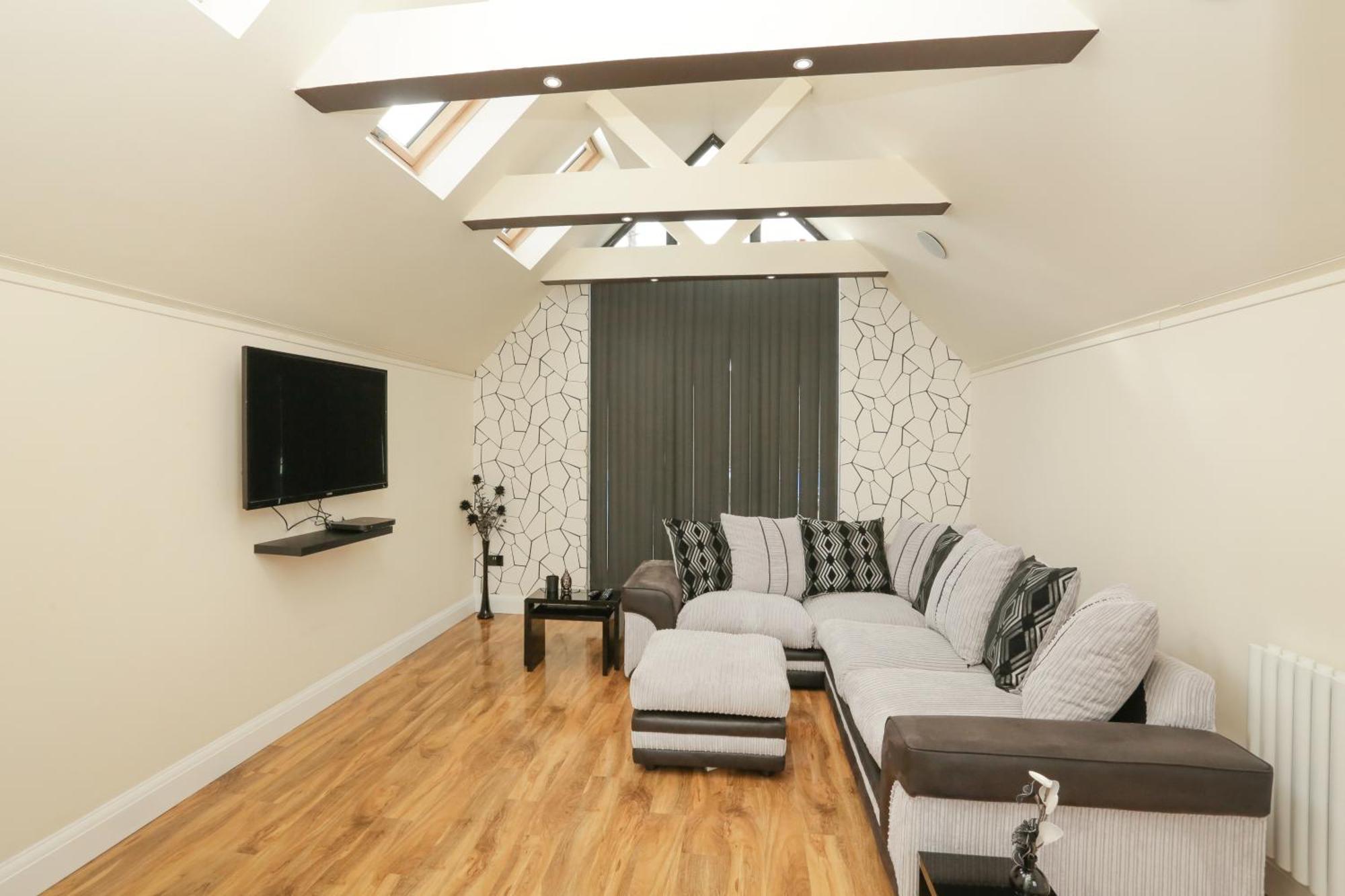 The Broadway Beach House With Hot Tub Herne Bay Extérieur photo