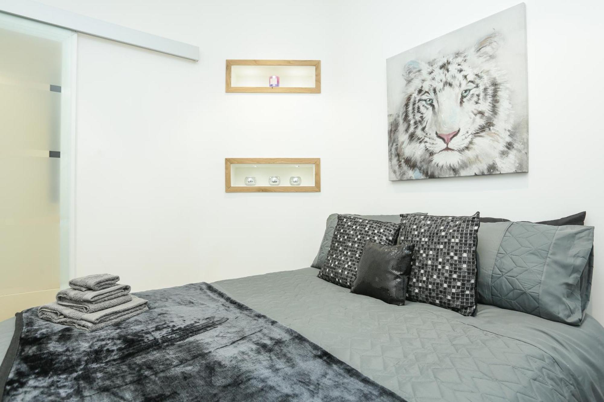 The Broadway Beach House With Hot Tub Herne Bay Extérieur photo