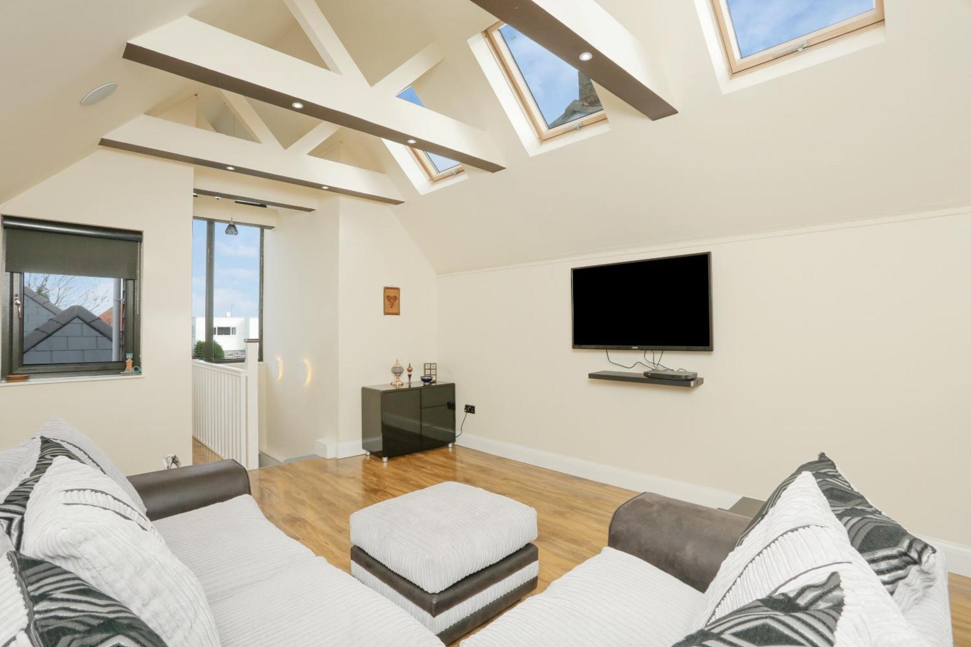 The Broadway Beach House With Hot Tub Herne Bay Extérieur photo